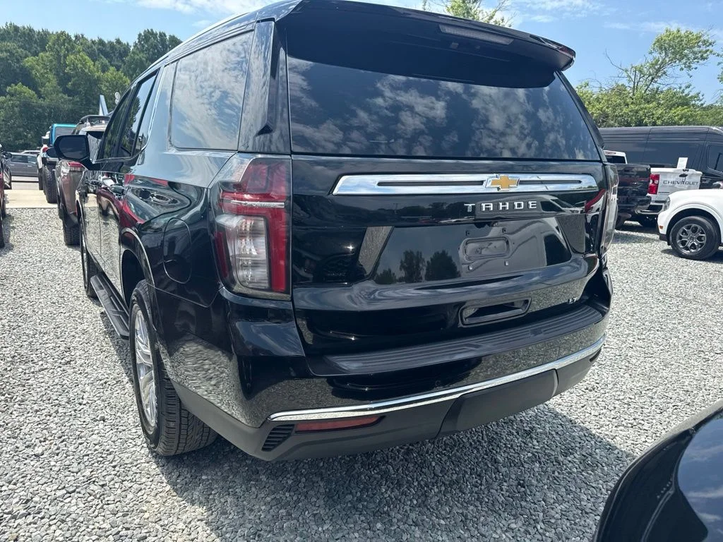 Used 2021 Black Chevrolet LT image 5