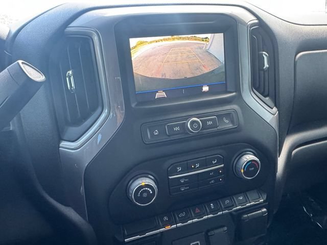 Used 2022 Black Chevrolet Custom image 9