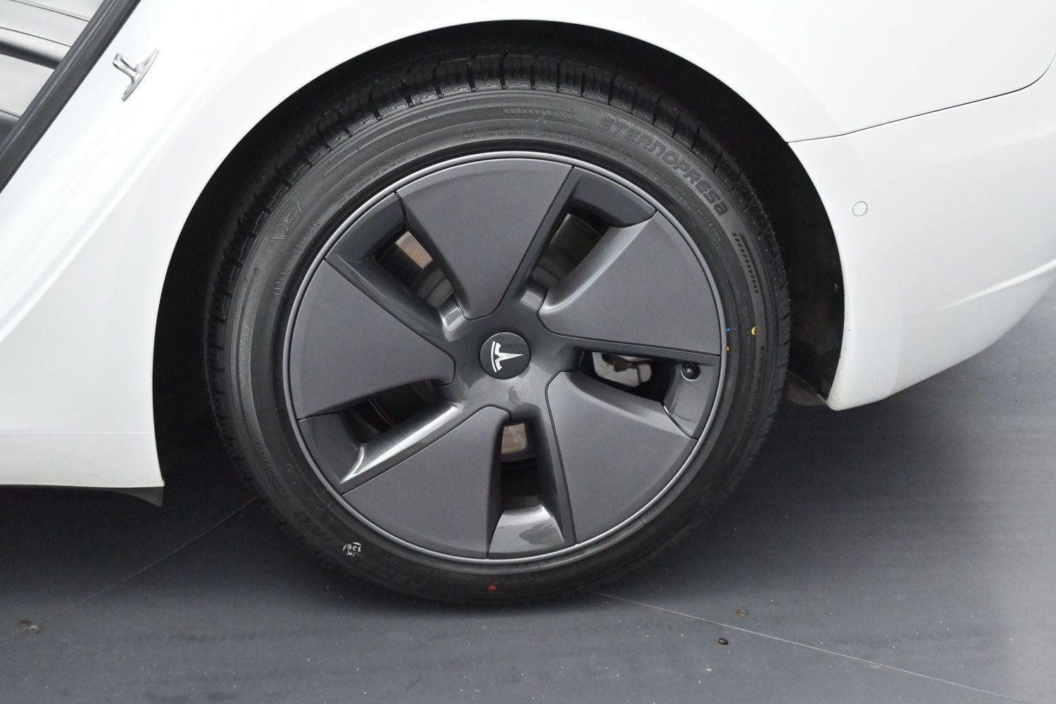 Used 2021 Pearl White Multi-Coat Tesla Standard Range Plus image 32