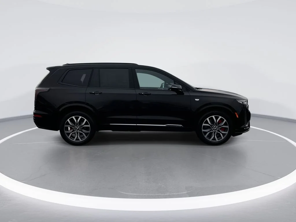 Used 2023 Black Cadillac Sport image 9
