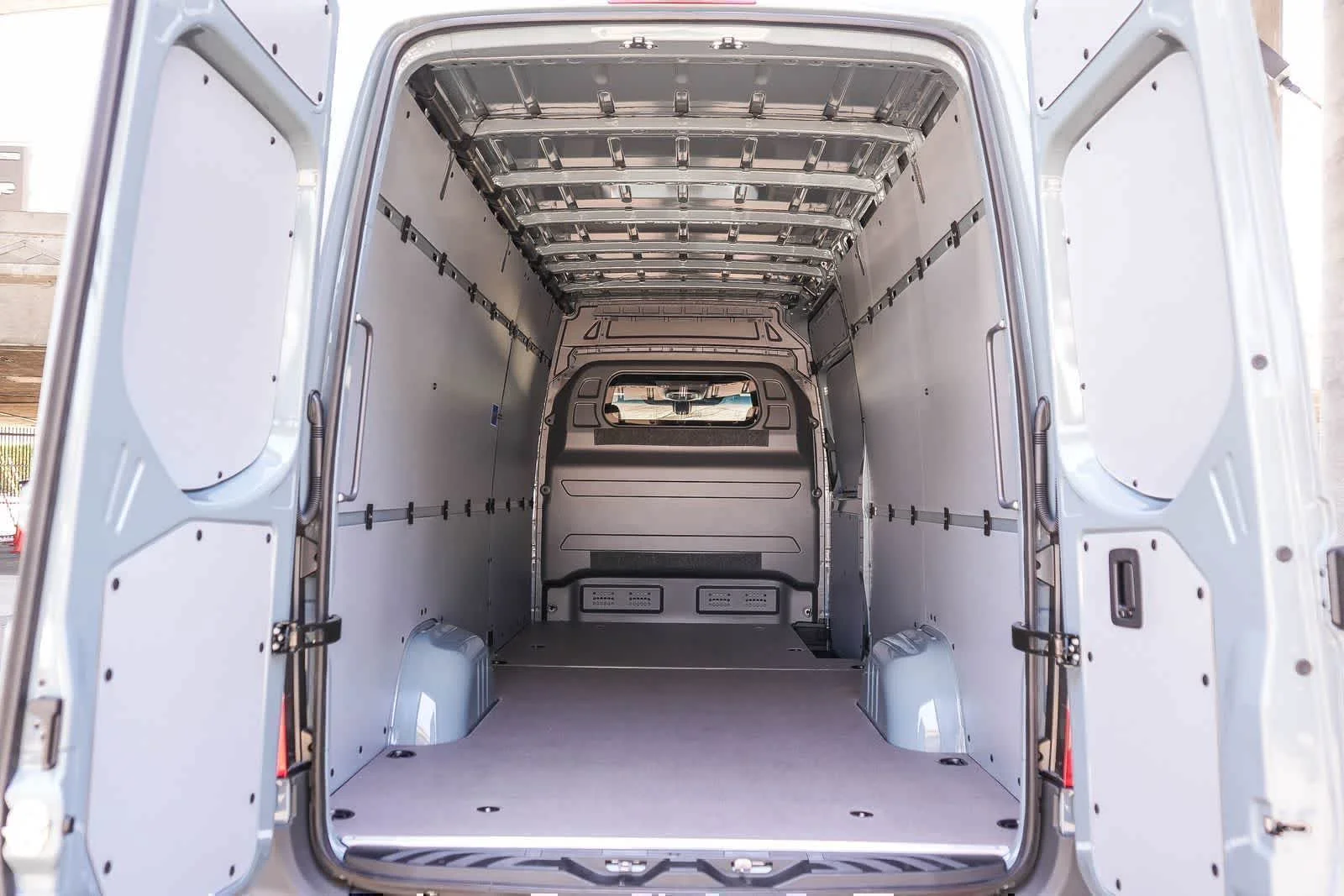New 2026 Blue Gray Mercedes-Benz Cargo 170WB High Roof RWD 2.0L I4 Diesel Turbo HO image 32