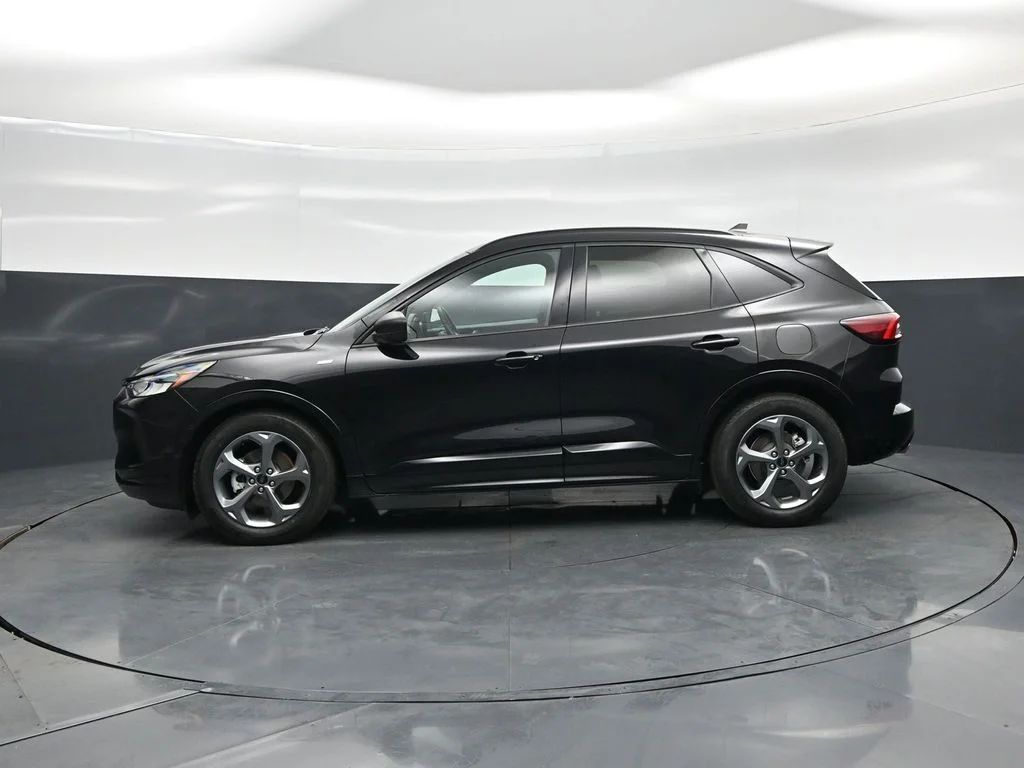 Used 2023 Black Ford ST-Line image 23