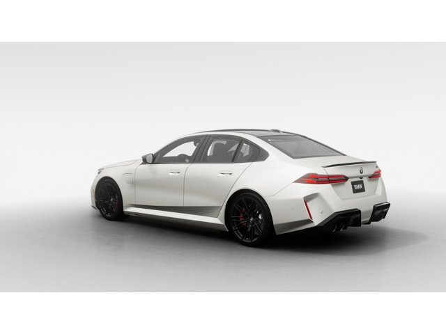 2027 BMW M5 photo 2