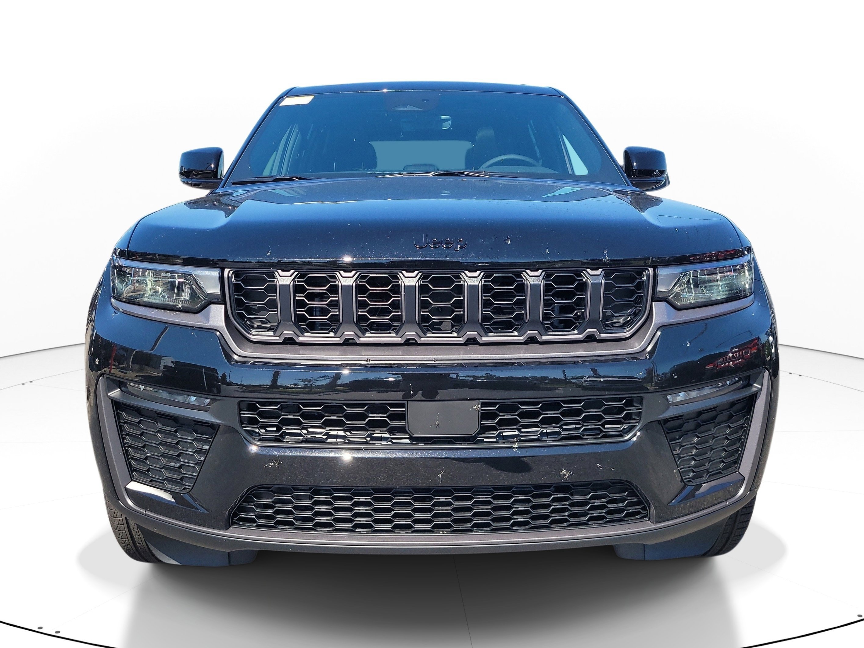 New 2026 Diamond Black Crystal Pearl-Coat Exterior Paint Jeep Limited image 3