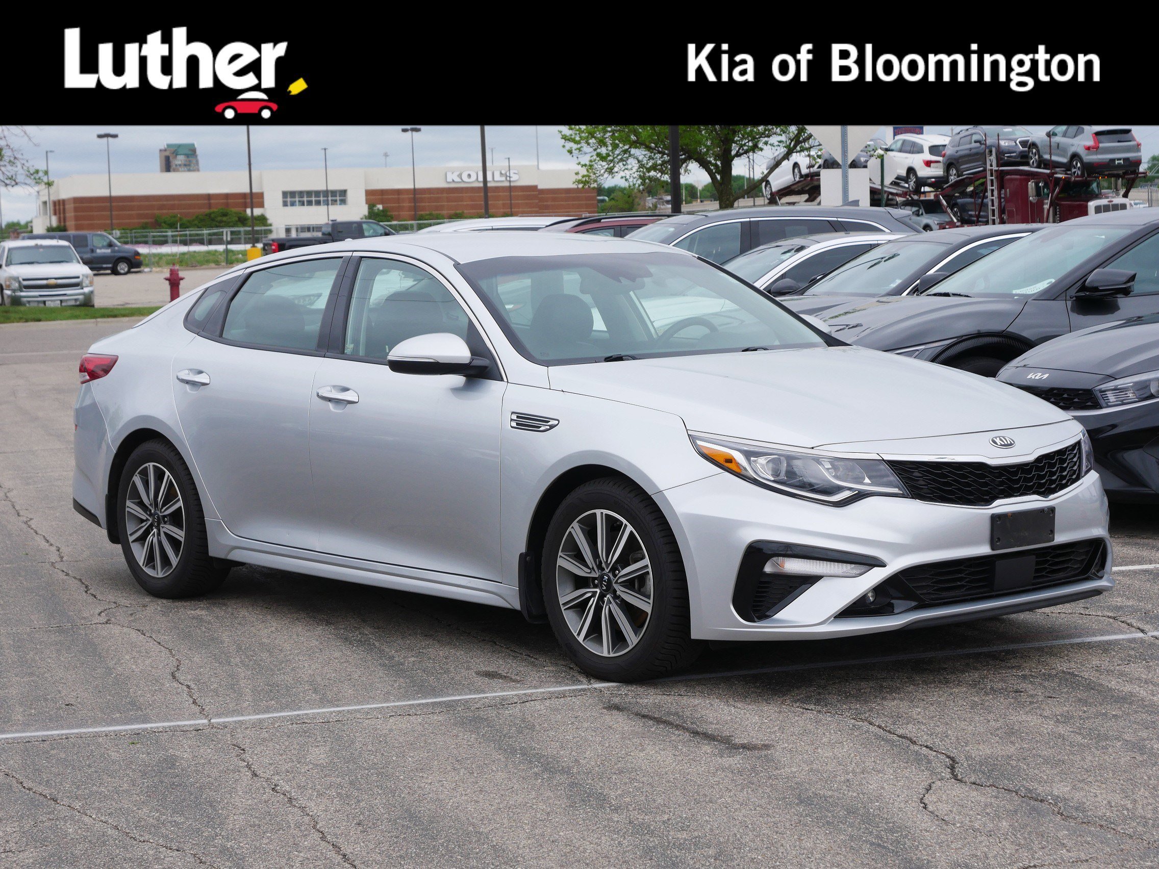 2019 Kia Optima EX AT's photo