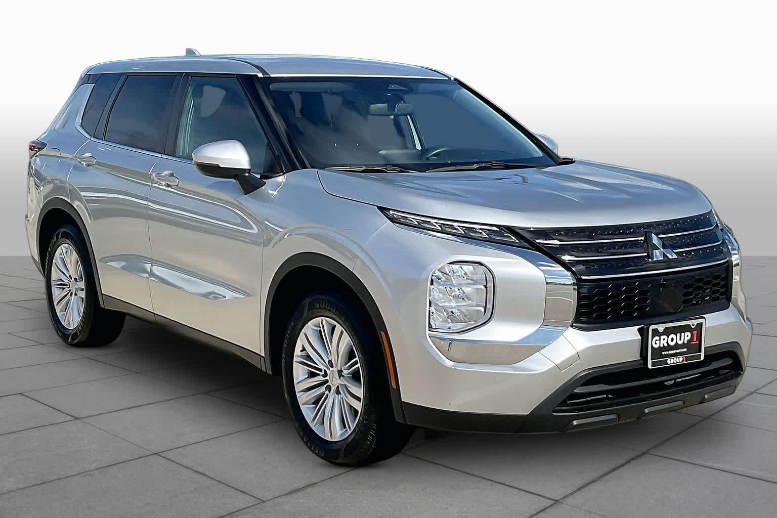 Used 2023 Alloy Silver Metallic Mitsubishi ES image 5