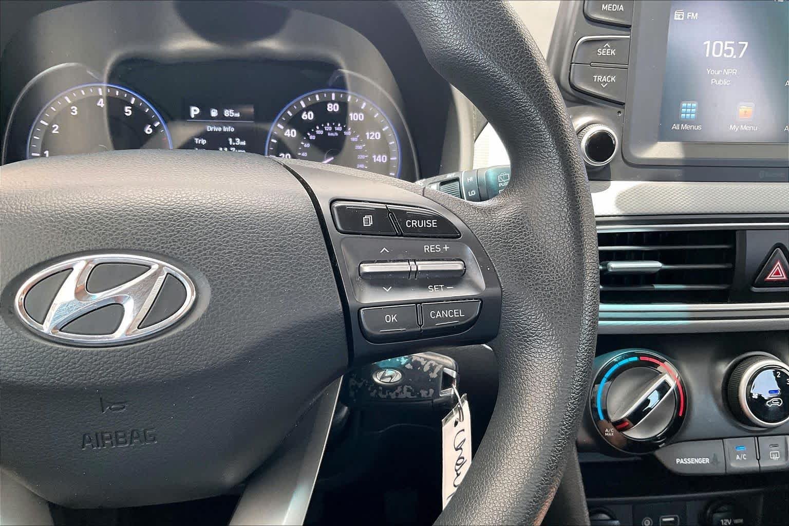 Used 2021 Thunder Gray Hyundai SE image 23
