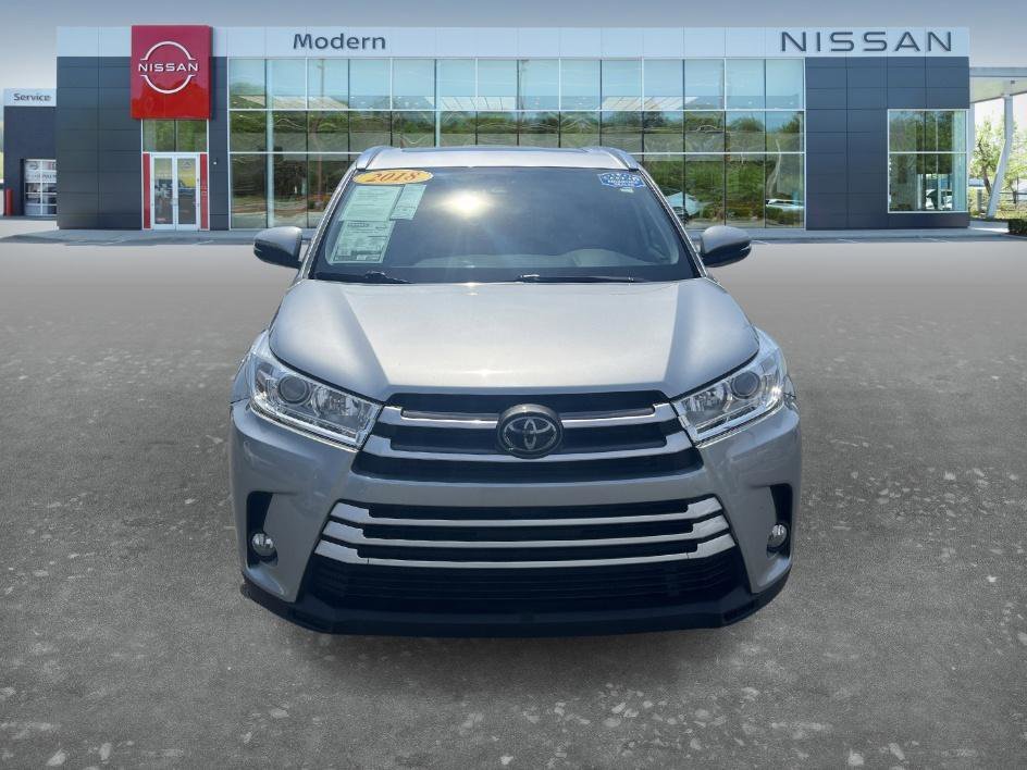 Used 2018 Celestial Silver Metallic Toyota XLE image 2