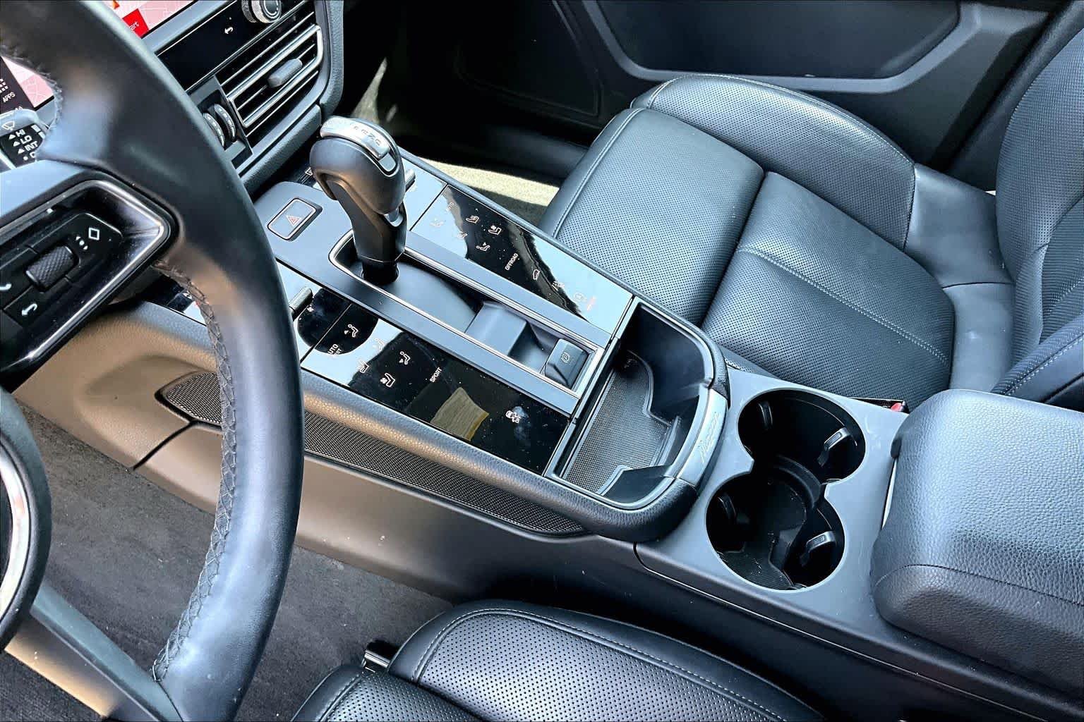 Used 2023 Volcano Grey Metallic Porsche  image 17