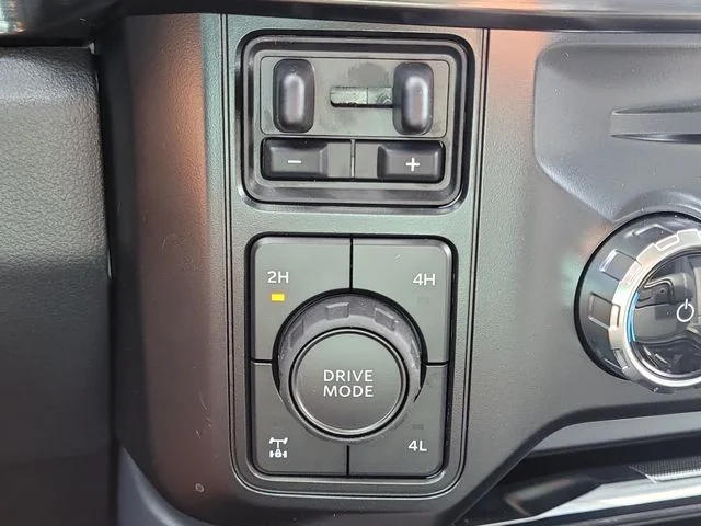New 2026 Oxford White Ford Lariat image 28