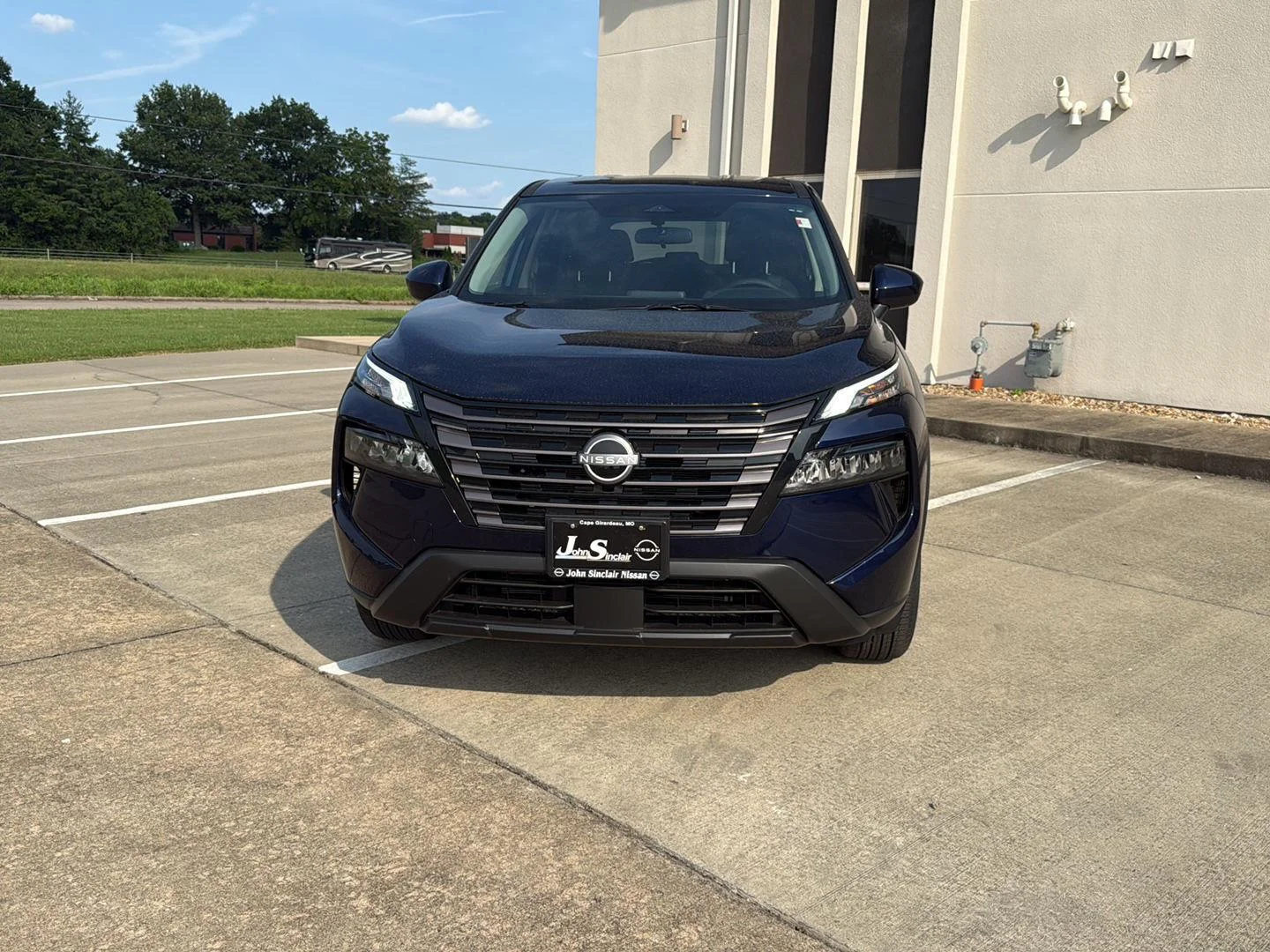 New 2026 Deep Ocean Blue Pearl Nissan SV image 2
