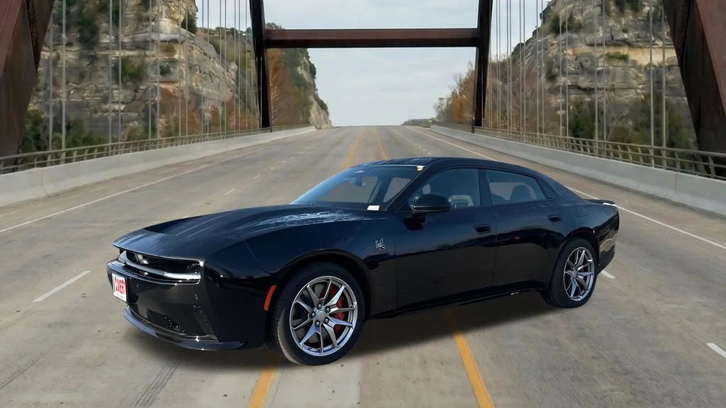 New 2026 Diamond Black Crystal Pearlcoat Dodge R/T Scat Pack image 3
