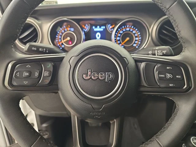 Used 2023 Bright White Clearcoat Jeep Sport S image 31