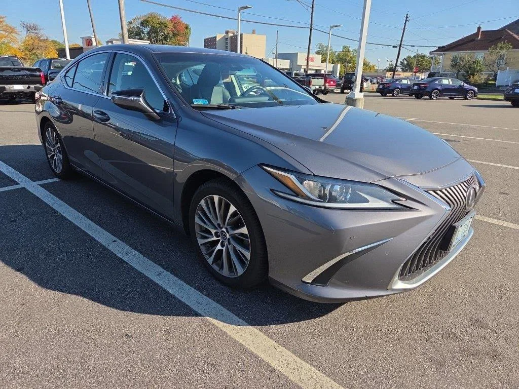 2021 Lexus ES