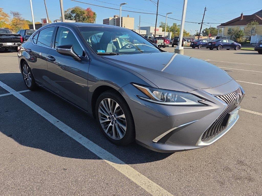 2021 Lexus ES