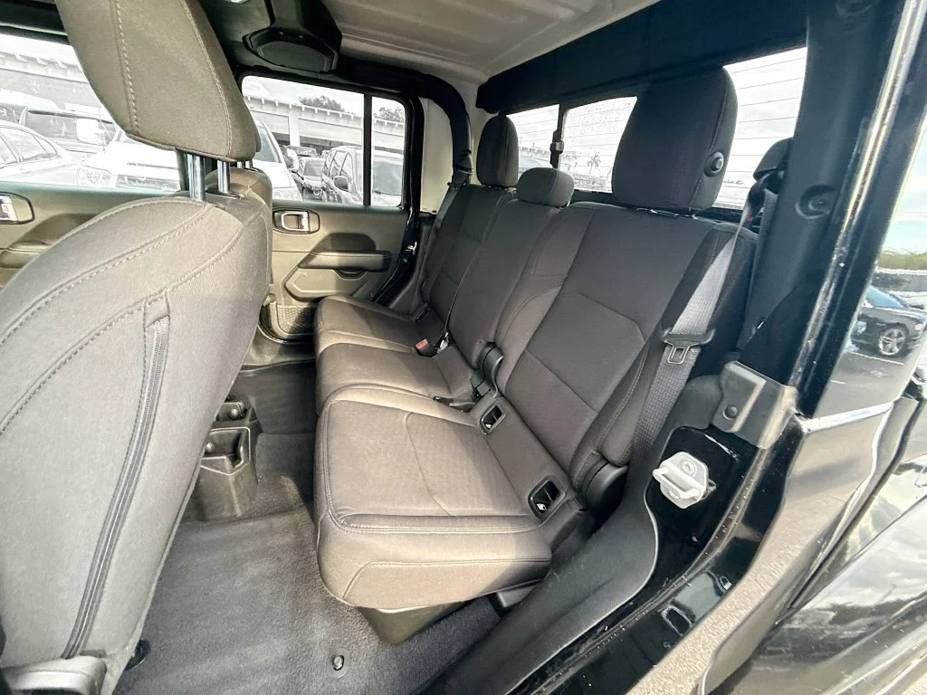 Used 2023 Black Jeep Overland image 27