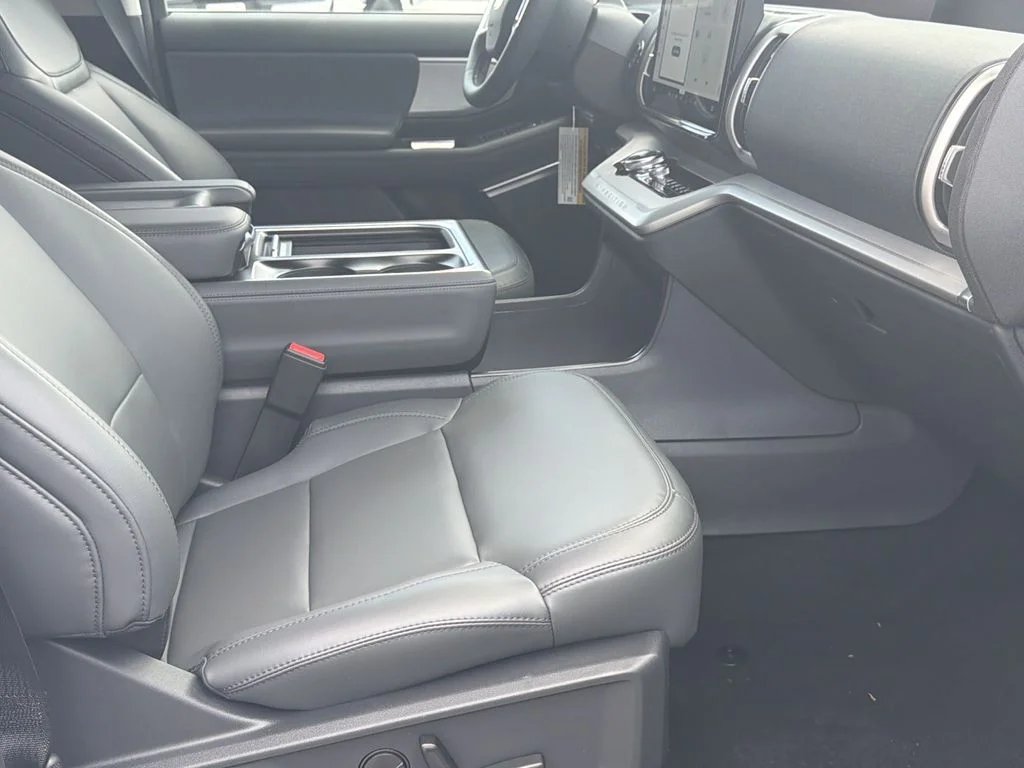 New 2026 Silver Ford Active image 9