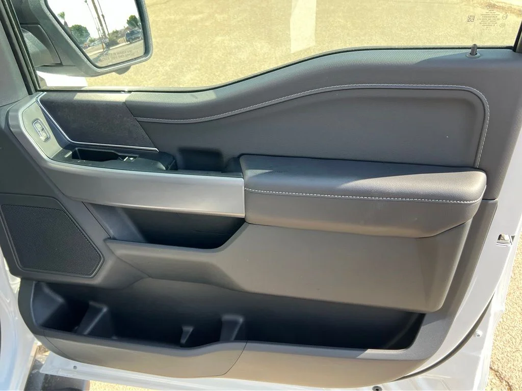 New 2026 Oxford White Ford XLT image 24