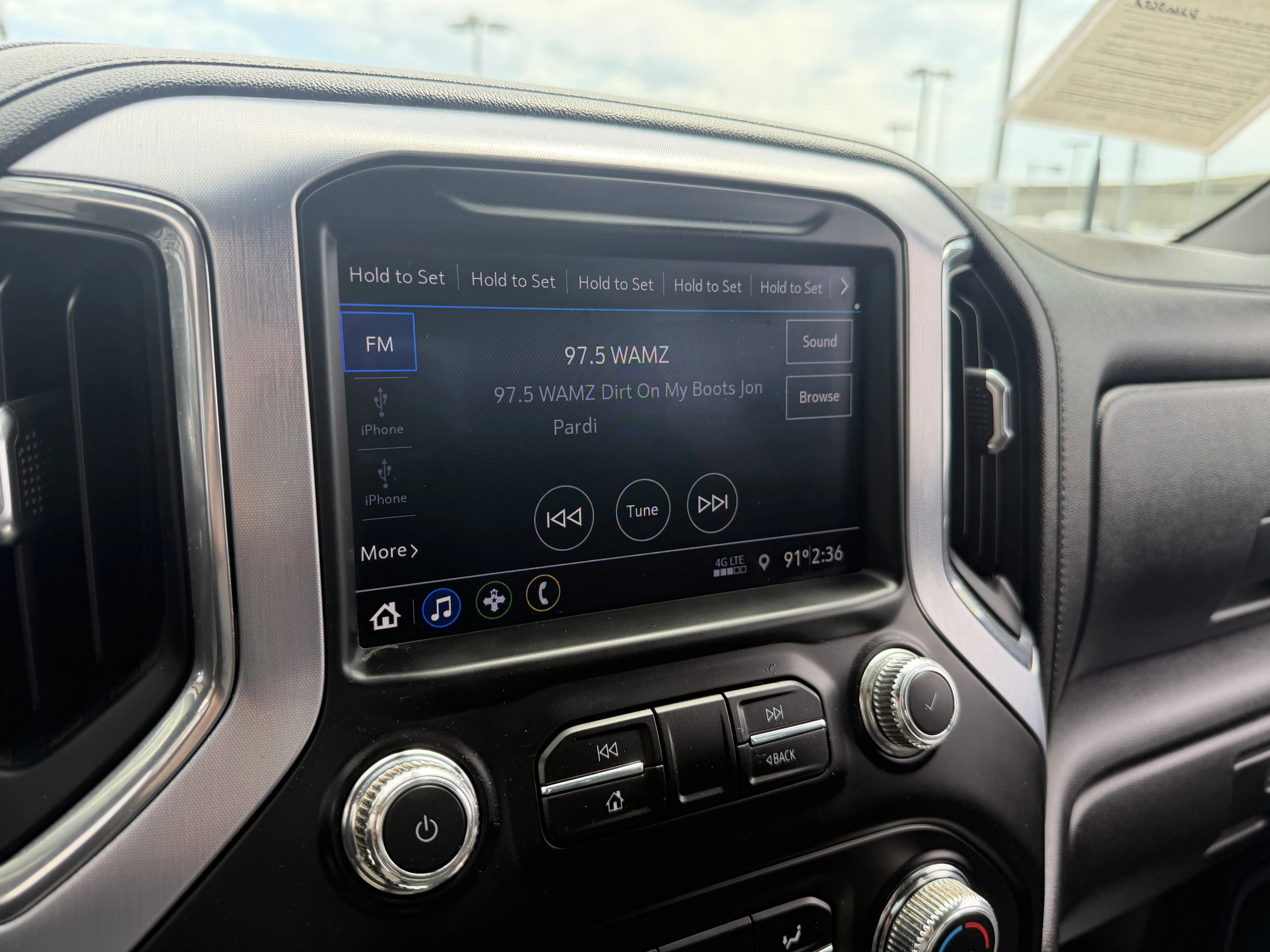 Used 2020 Dark Sky Metallic GMC SLE image 35