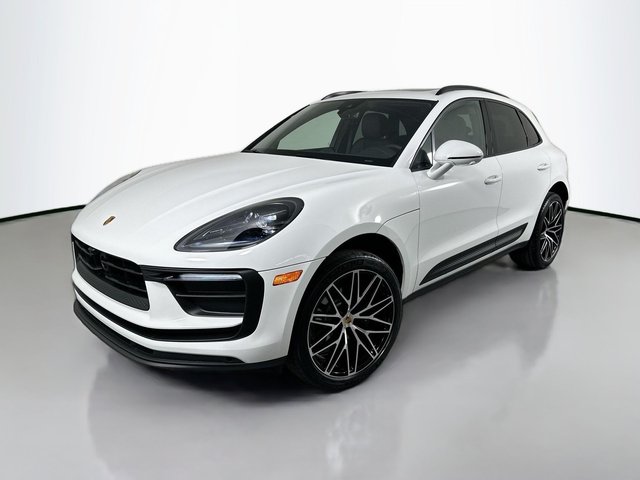 Pre-Owned 2026 Porsche Macan Base With Navigation &amp; AWD