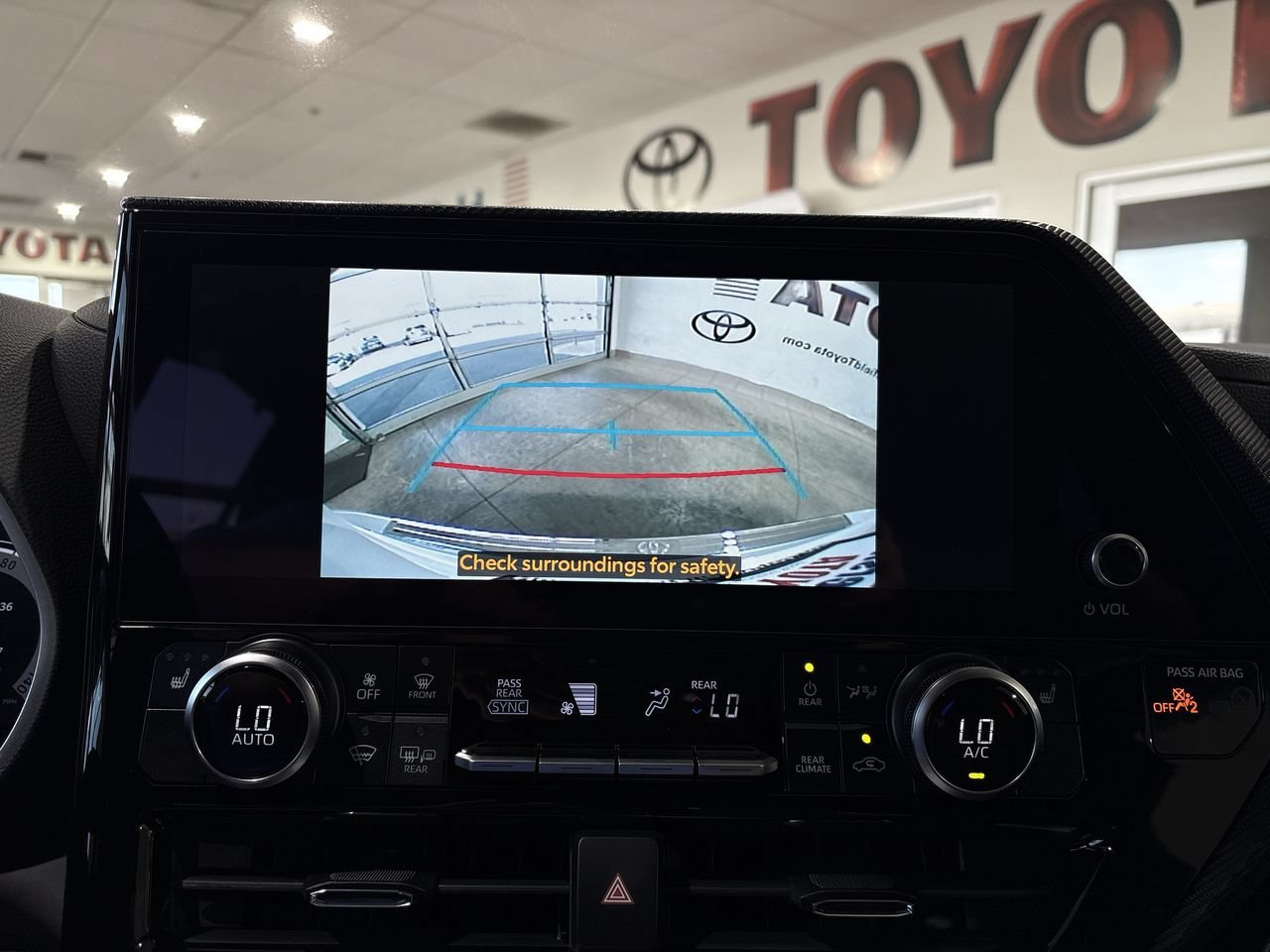 New 2026 Wind Chill Pearl <sup>1</sup> Toyota  XSE image 18