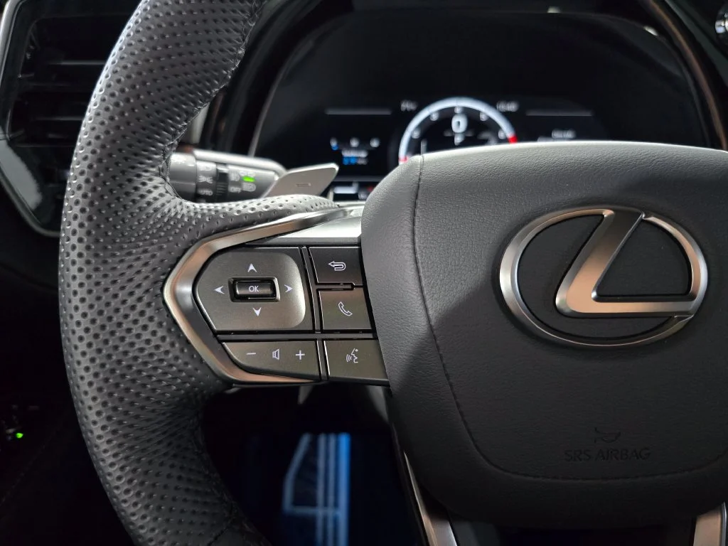 New 2026  Lexus 350 F SPORT Handling image 16