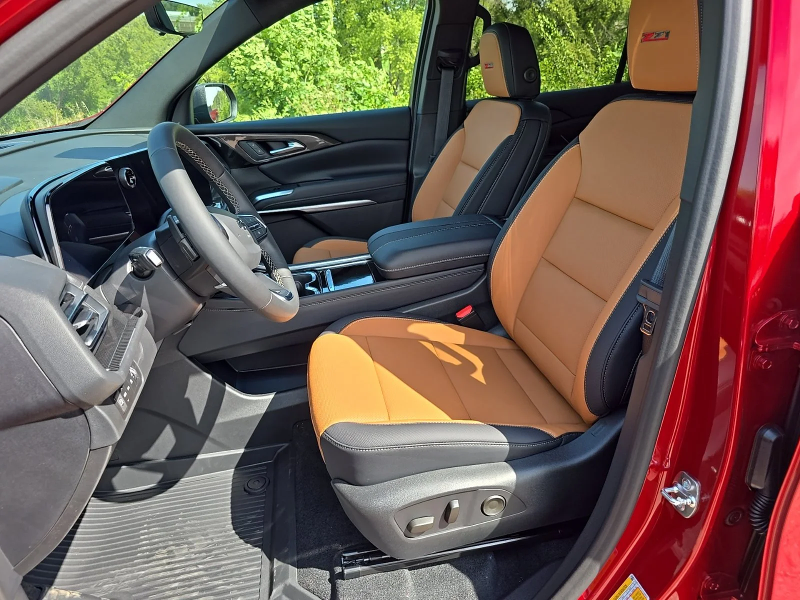 2027 Chevrolet Traverse Z71 - Photo 10