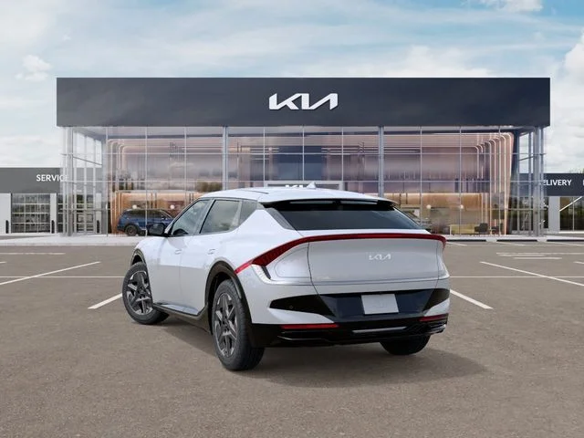 New 2026 Glacial White Pearl Kia LIGHT image 4