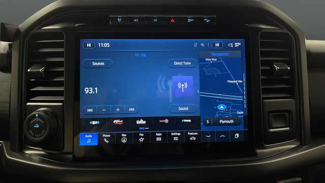 Used 2024 Oxford White Ford XLT image 29