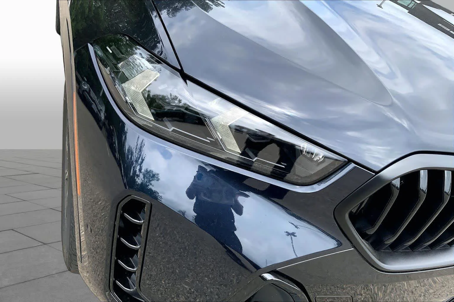 New 2027 Carbon Black Metallic BMW xDrive40i image 13