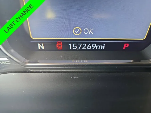 Used 2021 White GMC Denali image 15