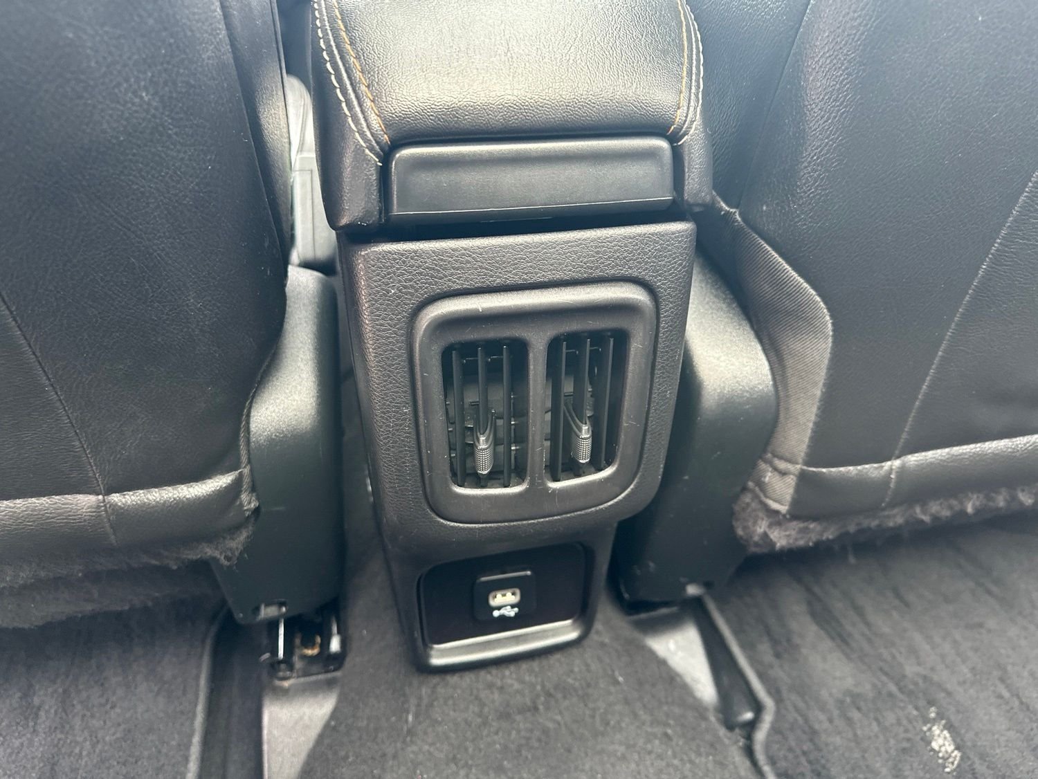 Used 2021 Blue Jeep Latitude image 19