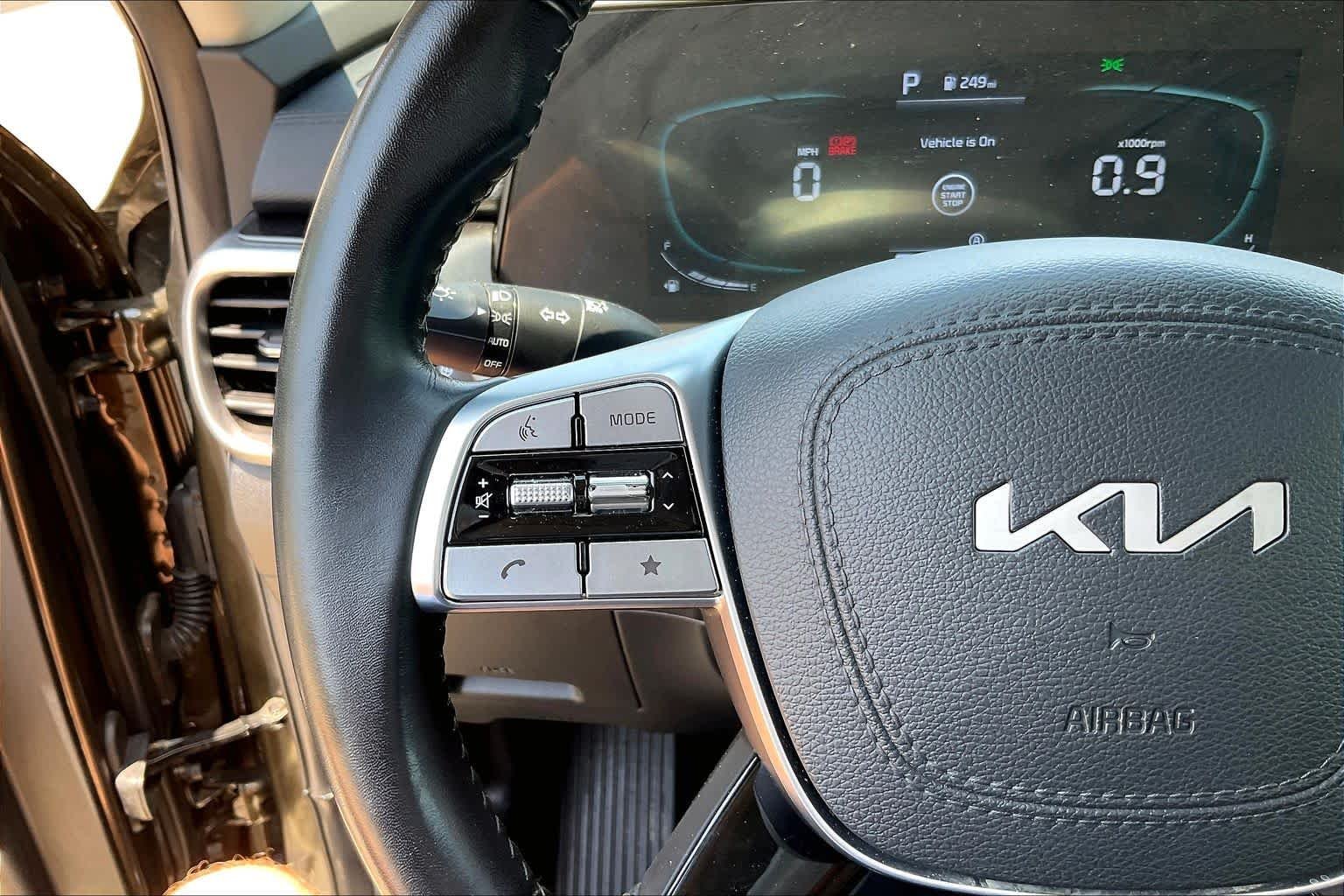 Used 2025 Dark Moss Kia S image 22