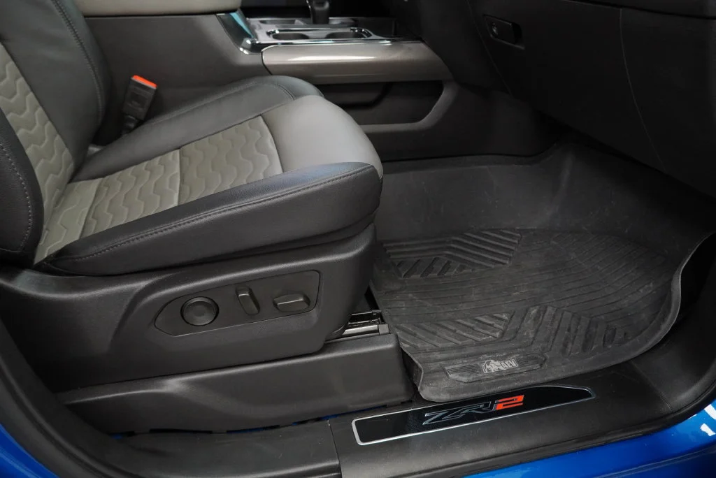 Used 2023 Glacier Blue Metallic Chevrolet ZR2 image 35