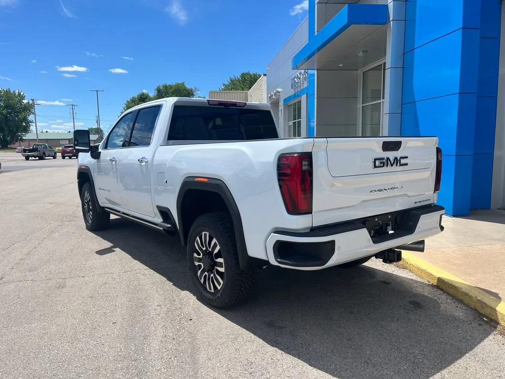 2026 GMC Sierra 3500HD Denali Ultimate - Photo 6