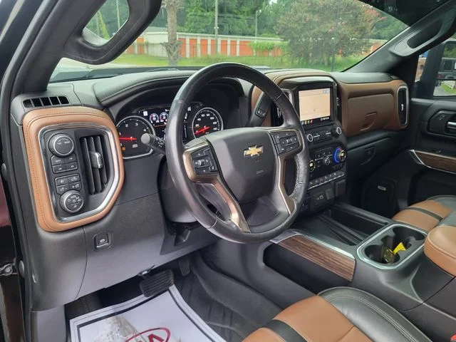 Used 2020 Black Chevrolet High Country image 9