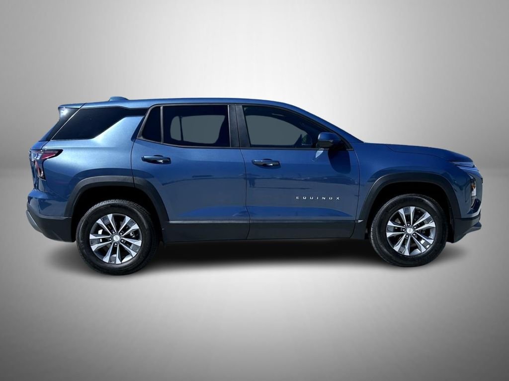 Used 2025 Blue Chevrolet LT image 4