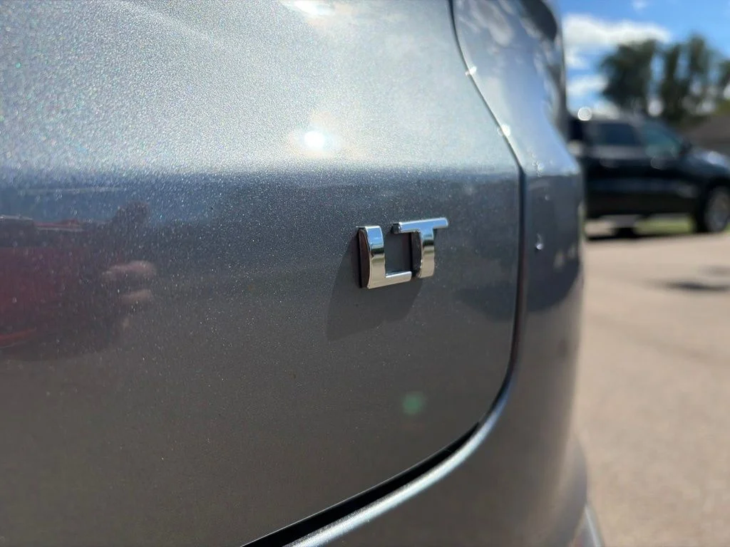 Used 2022 Gray Chevrolet LT image 17