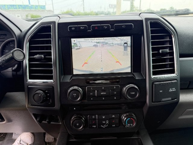 Used 2017 Silver Ford XLT image 20