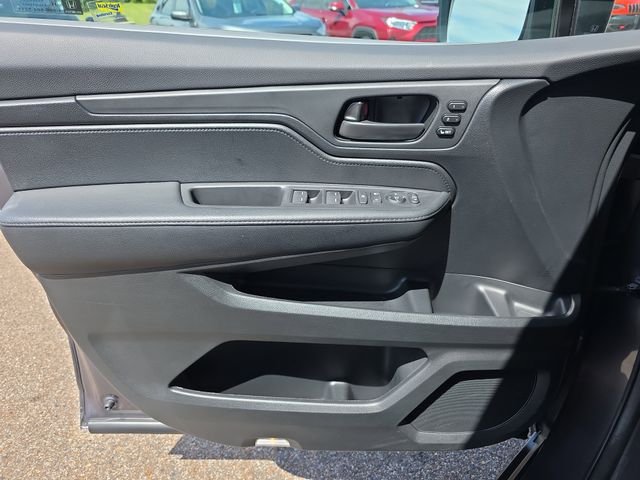 2025 Honda Odyssey EX-L - Photo 18