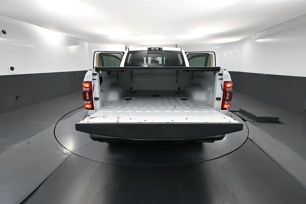 Used 2022 White Ram Laramie image 40