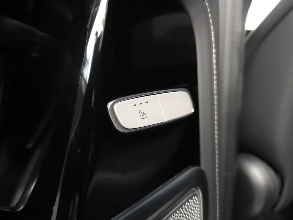Certified Used 2025 MANUFAKTUR Desert Sand Mercedes-Benz G 63 AMG® image 26