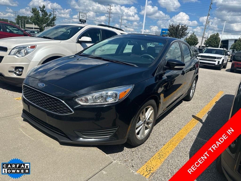 Used 2016 Black Ford SE image 1