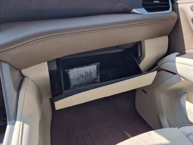 Used 2023 White GMC Denali image 33