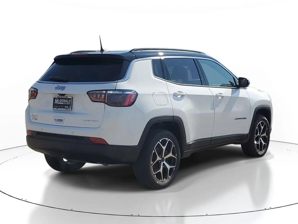 New 2026 Bright White Clear-Coat Exterior Paint Jeep Limited image 3