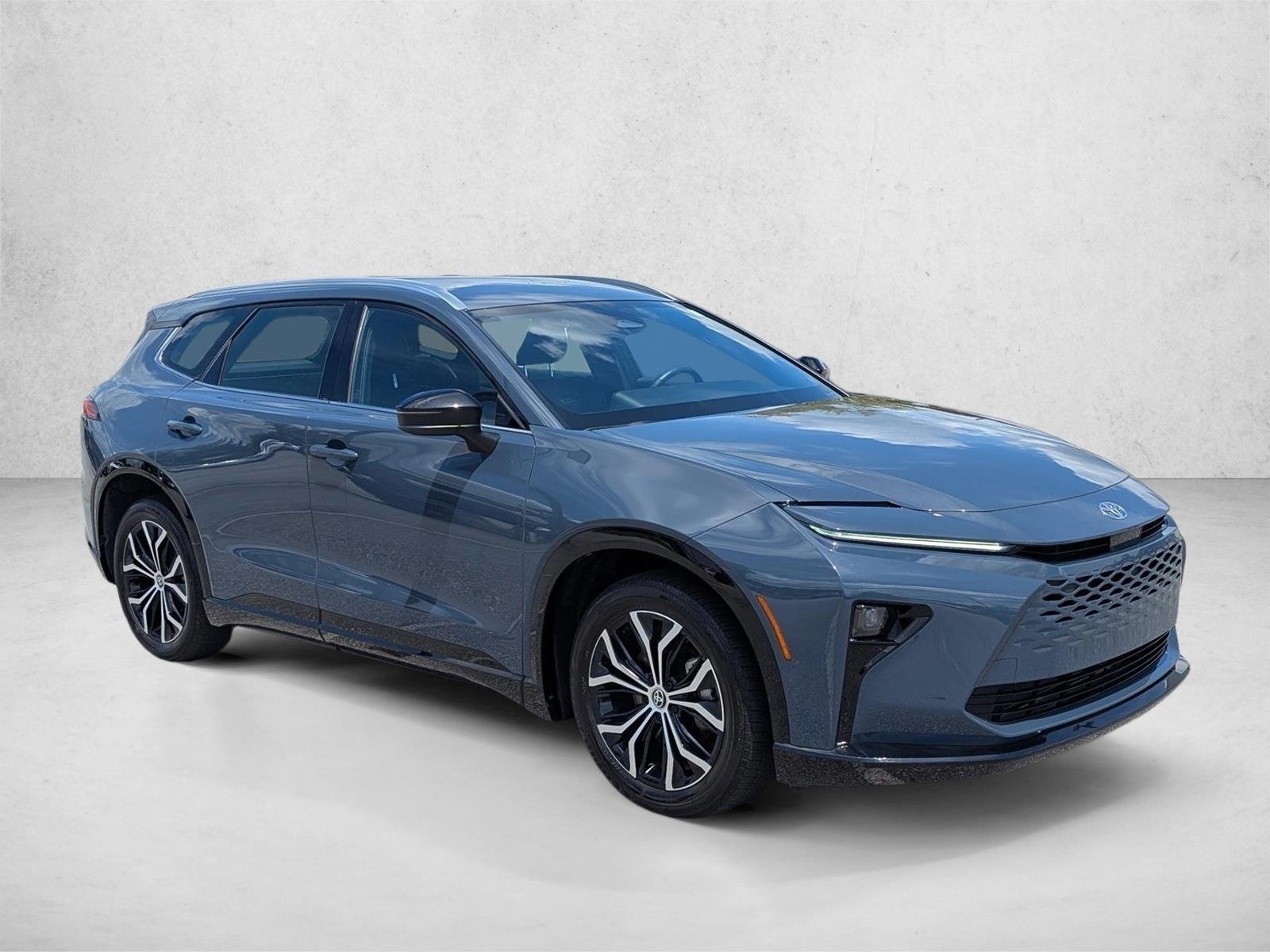 Used 2025 Storm Cloud Toyota XLE image 3