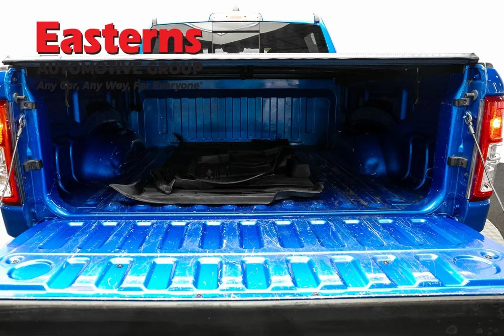 Used 2022 Blue Ram Big Horn/Lone Star image 9