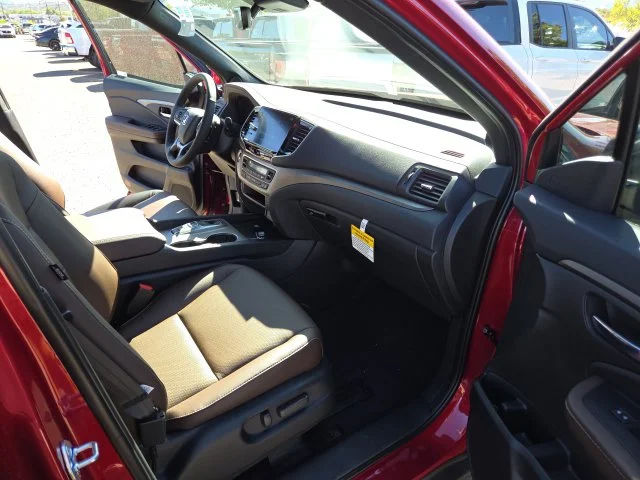 New 2026 Radiant Red Metallic II Honda RTL image 10