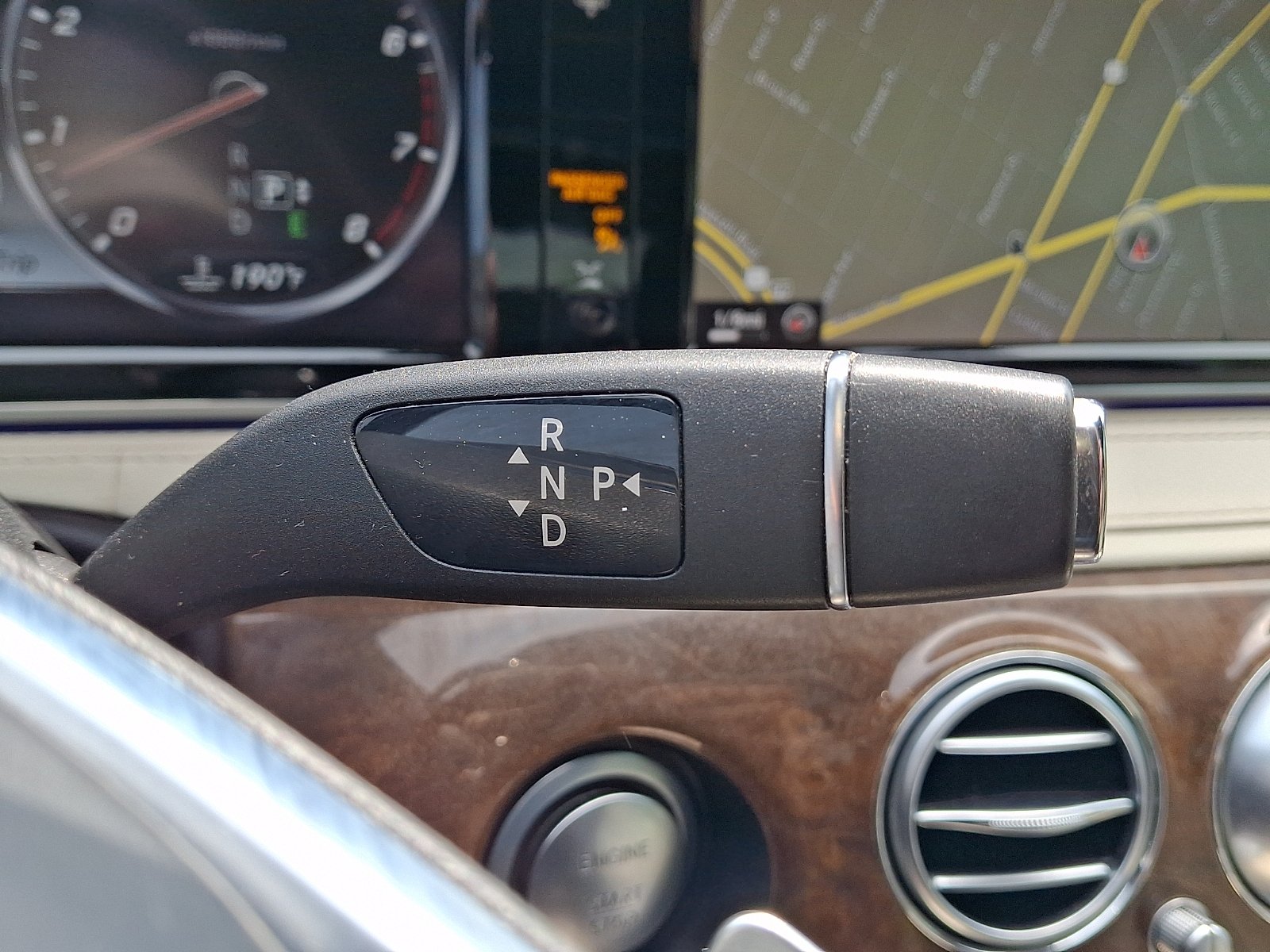 Used 2015 Black - 040 Mercedes-Benz  image 15