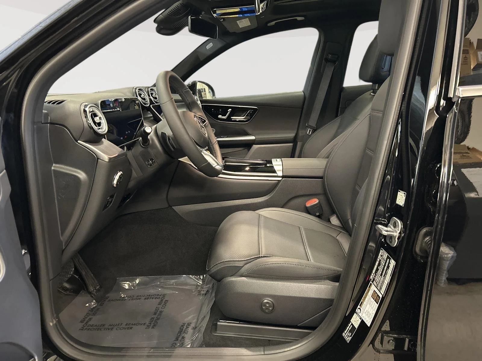 New 2026 BLACK Mercedes-Benz GLC 300 image 13